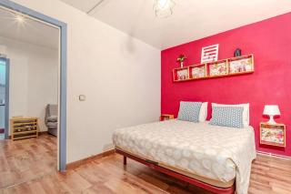 Cosy flat with AC 10 min from central Madrid - 1