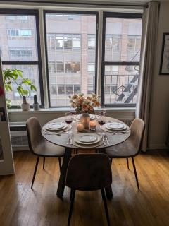 Lavish Columbus Circle Apartment by Central Park & Times Square - 3