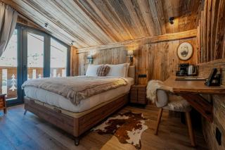 Hotel Vall d'Isard Suites - 0