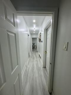 Three Bedrooms Bungalow in Scarborough Toronto - 6