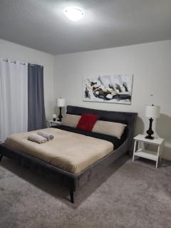 Luxury Entertainment Townhome 3 Bedrooms - 3