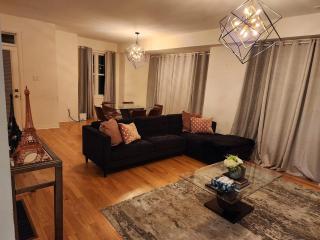 Luxury Entertainment Townhome 3 Bedrooms - 9