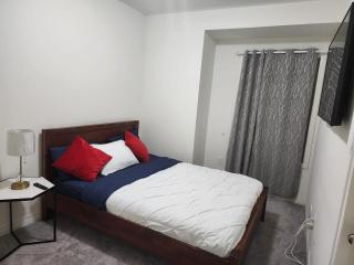Luxury Entertainment Townhome 3 Bedrooms - 1