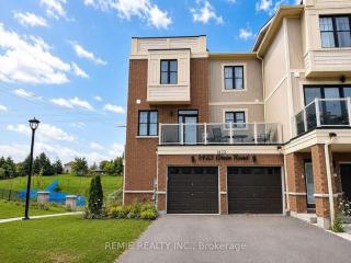 Luxury Entertainment Townhome 3 Bedrooms - 6