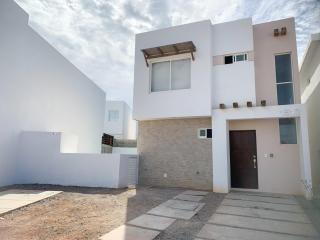 Casa con alberca privada en Almarena - 8