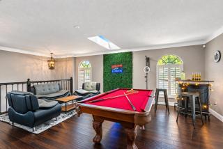 Luxury Mansion w Heated Pool and Spa - 8