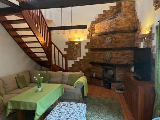 Comfortable holiday home with garden, by the lake - 2