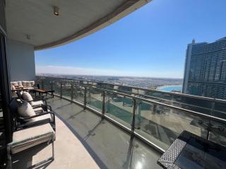 Luxury Chalet Apartment Panoramic Sea and Lagoon View, Alamein Towers North Edge - 1