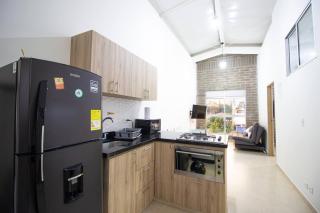51 Close to Laureles, Metro and Restaurants - 0