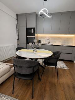 Prishtina Stay Apartment with Private Garage and Self Check-in - 9