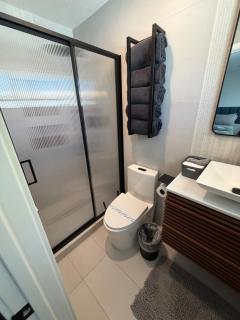Swanky Villa - Luxury 8BR - 12 Kings - 2 Twin - Pool-Spa - 9