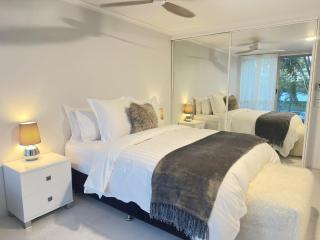 Noosa Luxury Resort Apartment - 7