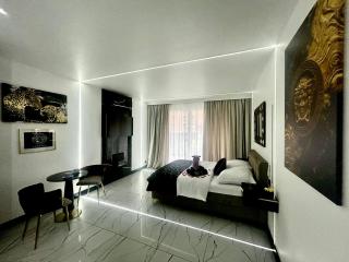 VERSACE OLD TOWN JACUZZI APARTMENT Deluxe - 1