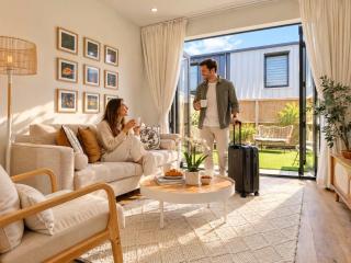 Rare Retreat Stylish 2BR Townhouse vs AC & Parking - 0