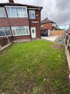 Sleeps 10 - Contractor & Family Stay near DRI, Doncaster Station & City Centre with Fast WiFi, Equipped Kitchen & Free Parking - Doncaster - 3