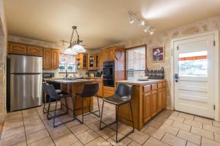 Historic Sayles Ranch Huge Deck Pool - 8