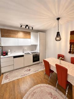 Prishtina Stay Apartment 2 - Modern & Cozy Stay & Self Check-in - 4
