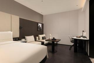 ATOUR Hotel, Kaiyuan Shengshi Plaza, West Street, Quanzhou - 3