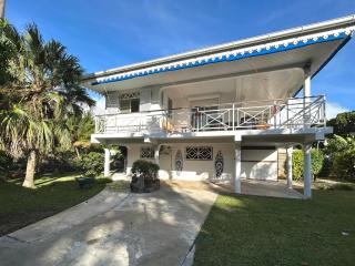 Fare Arava Huahine - 0