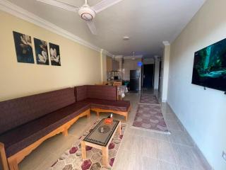 Chalet at Laserina Palm Beach - 8