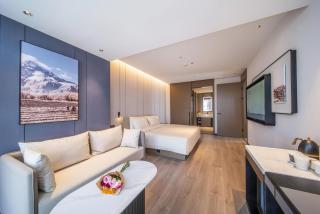 Atour Hotel at Tianma Pier Jinsha Beach Yantai - 7
