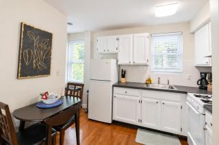 2BR Townhouse Near Harvard & Central Private Ent - 7