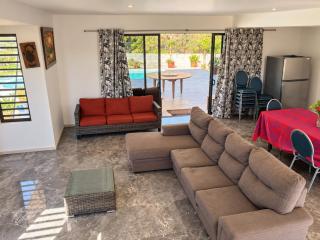 Moorea - TevaHine Pool Lodge - 1