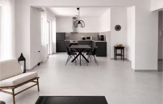 3 Bedroom Amazing Apartment In Jesenice - 1