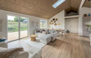 Cozy Home In Glesborg With Sauna - 7