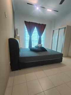 Garden Villa SP Stay Senawang - 1