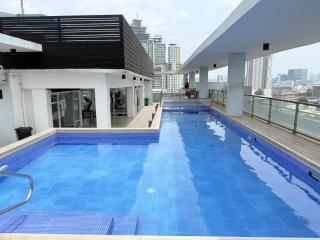 King Hanchō Bnb's - West Jones Residences! - 9