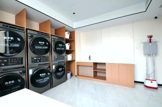 Injoy International Hotel - 7