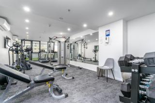 Modern 2BR Apartment in the Heart of the City - Hosted by Canstay - 6
