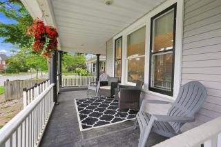 Beautifully Remodeled 3BR Home Near Niagara Falls - 7
