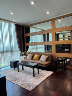 Spacious Apartement 3BR Ciputra World - 7