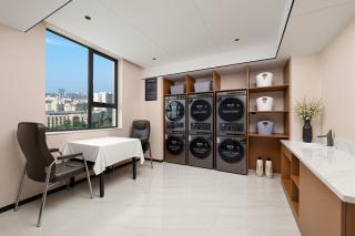 Injoy International Hotel - 4