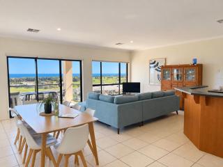 18 Turnberry Drive - 8
