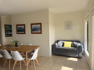 18 Turnberry Drive - 6