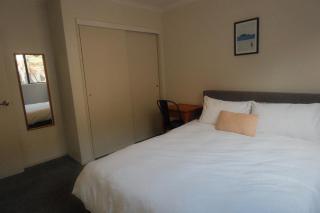 Private Flat in Bridge Hill - 3