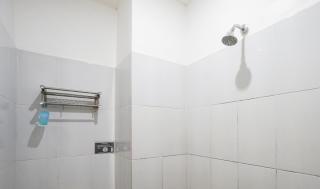 RedDoorz at Sirih Gading Guest House Tulungagung - 8