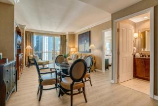 MGM Signature 11th Floor 1BR Strip View No Resort Fee - 4