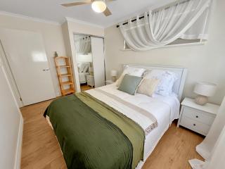 Preston Beach Escape - Boat & Caravan Parking - 1