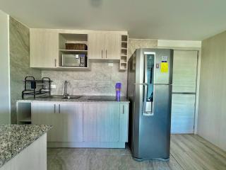 Suite near the Metro, with a View & Gym - 9