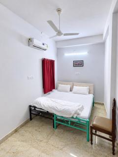 Shree ji paying guest house - 4