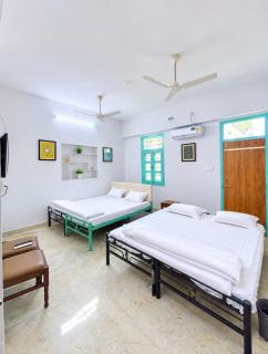 Shree ji paying guest house - 2