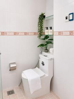 Central D1 3BR 4BA Home l Private Rooftop BBQ - 1