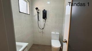 De Daun Homestay Bangi - with Private Pool - 1