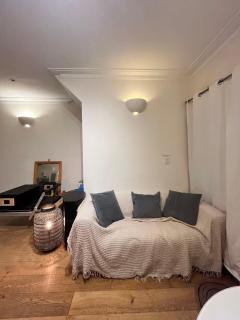 Cozy home near Melbourne city - 0