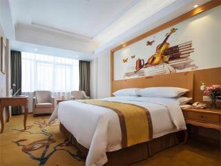 Vienna Hotel Guangdong Huidong Herung Pedestrian Street - 7