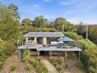 Exquisite Waterfront Oasis Near Bruny Hobart - 6